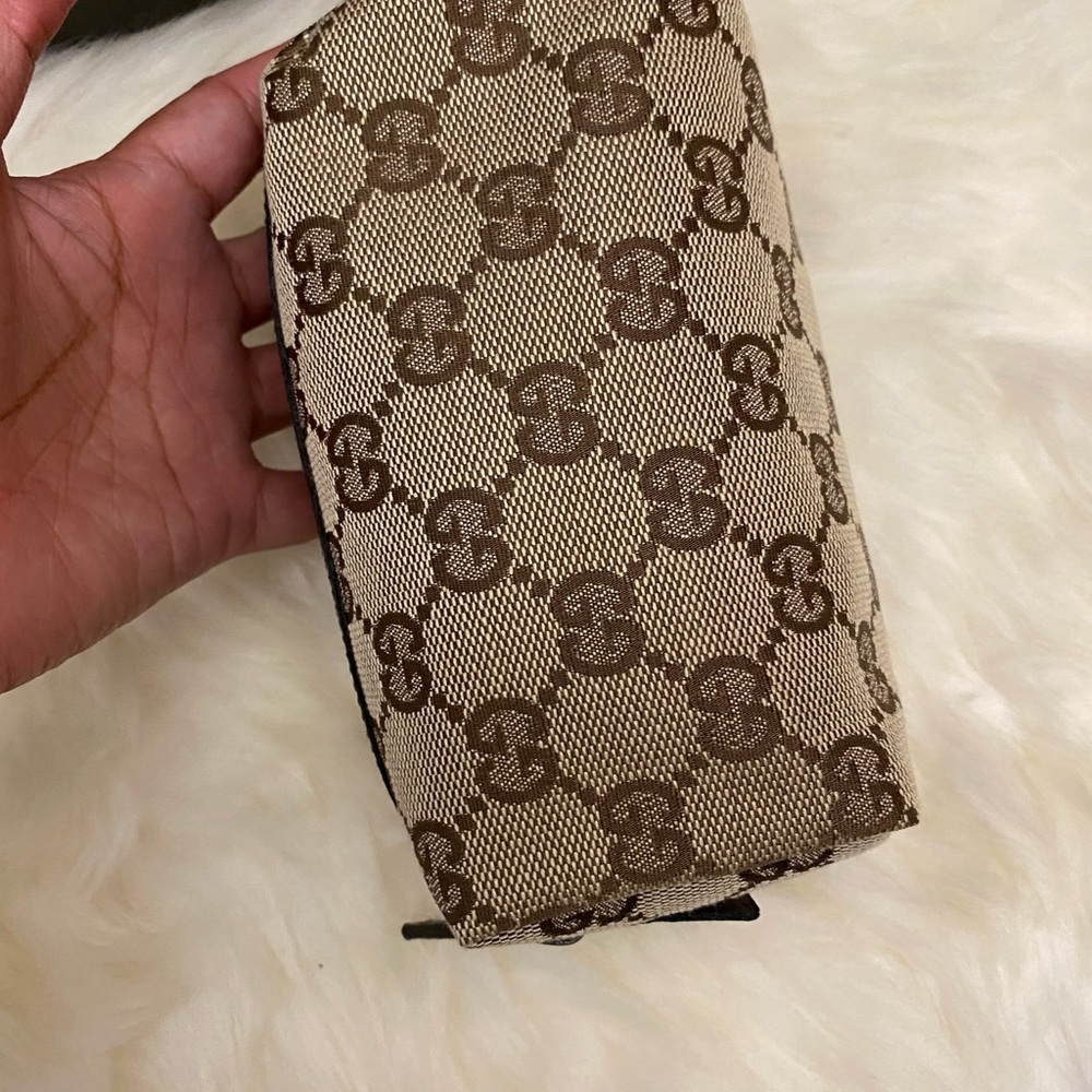 Gucci Pouch - Picture 12 of 16